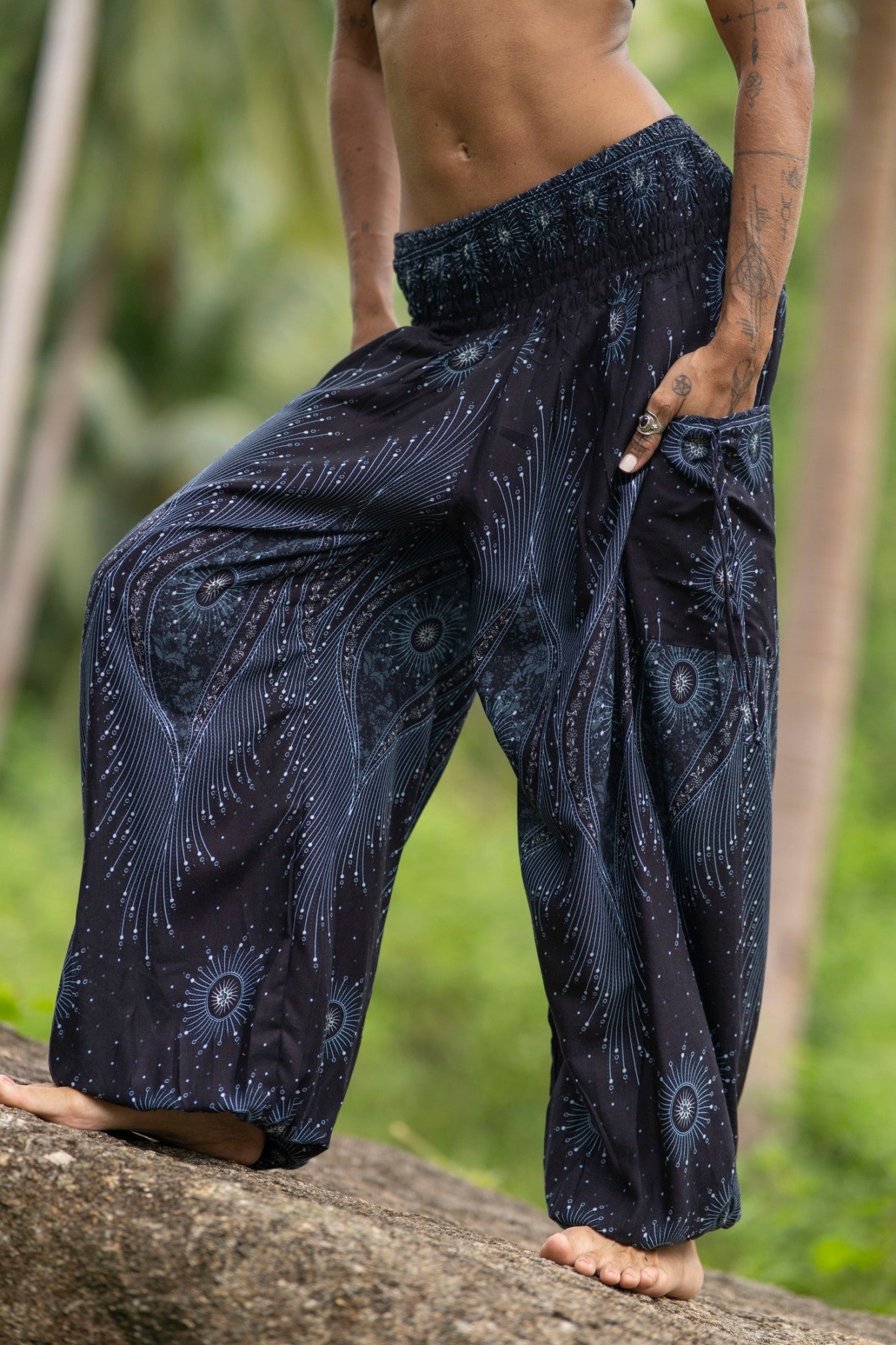 Peacock Eyes Monotone Harem Pants