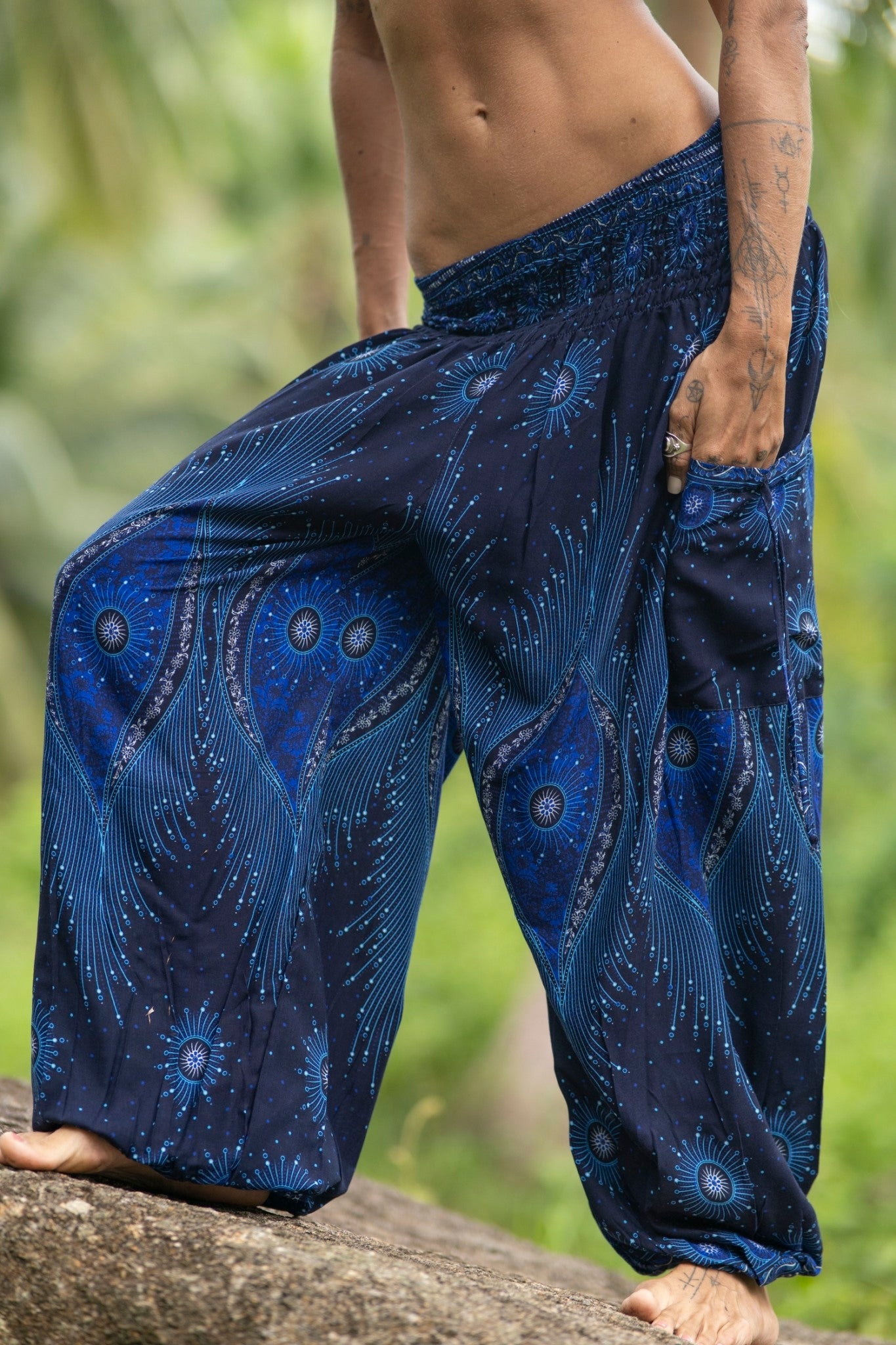 Peacock Eyes Monotone Harem Pants
